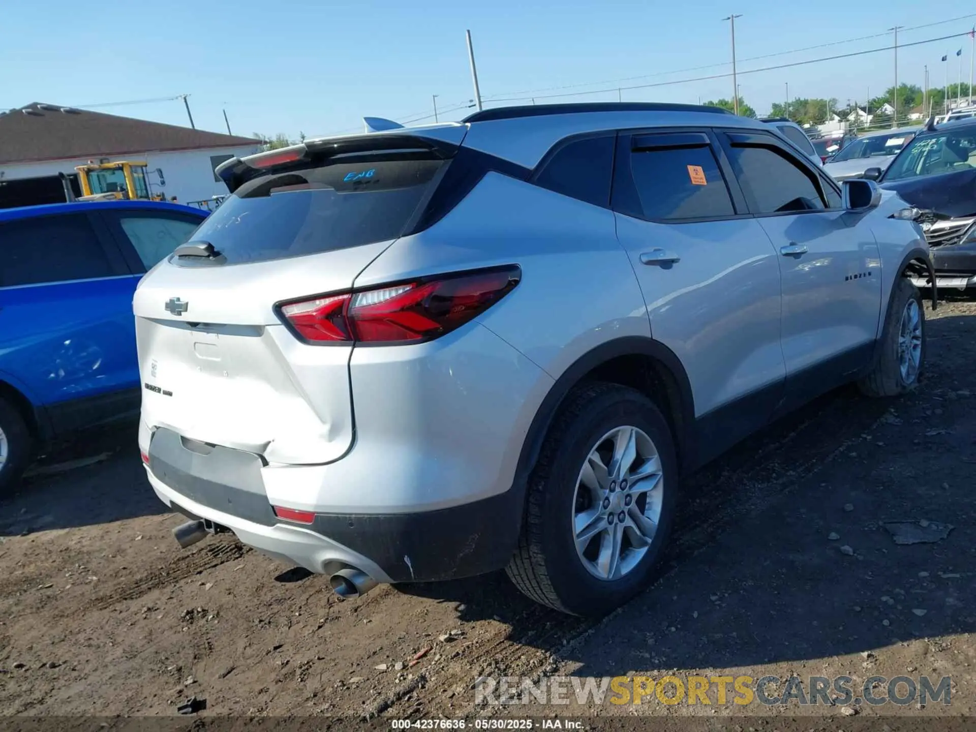 4 Photograph of a damaged car 3GNKBGRS8KS698196 CHEVROLET BLAZER 2019