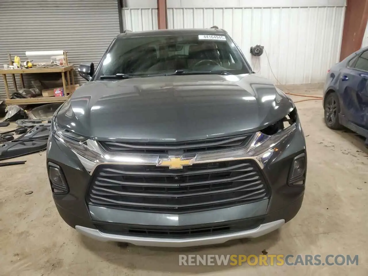 5 Photograph of a damaged car 3GNKBHRS0KS651802 CHEVROLET BLAZER 2019
