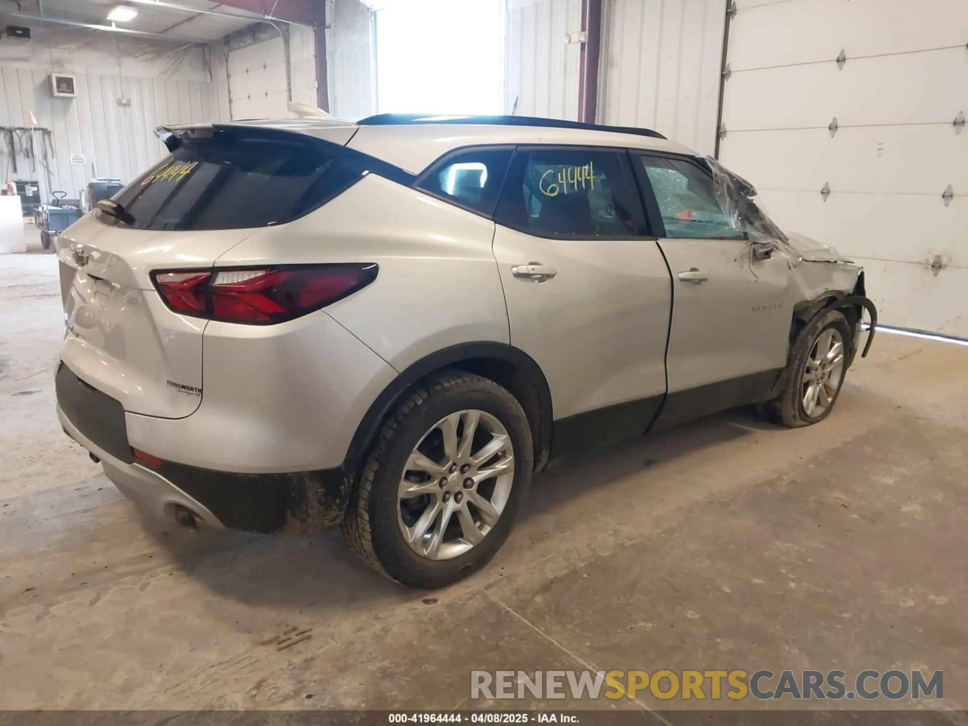 4 Photograph of a damaged car 3GNKBHRS0KS667854 CHEVROLET BLAZER 2019