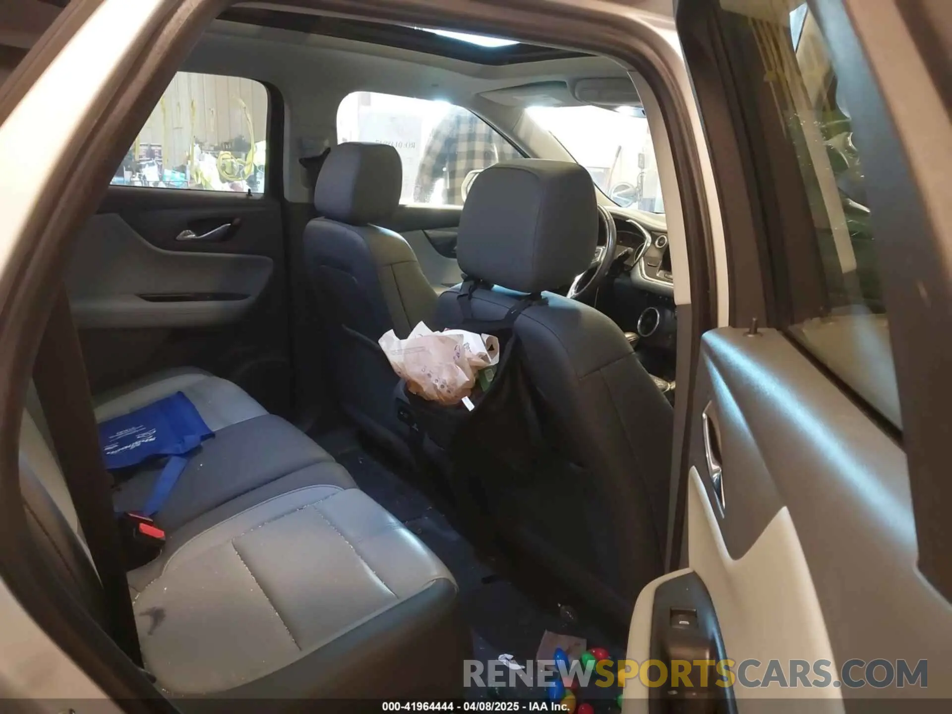 8 Photograph of a damaged car 3GNKBHRS0KS667854 CHEVROLET BLAZER 2019