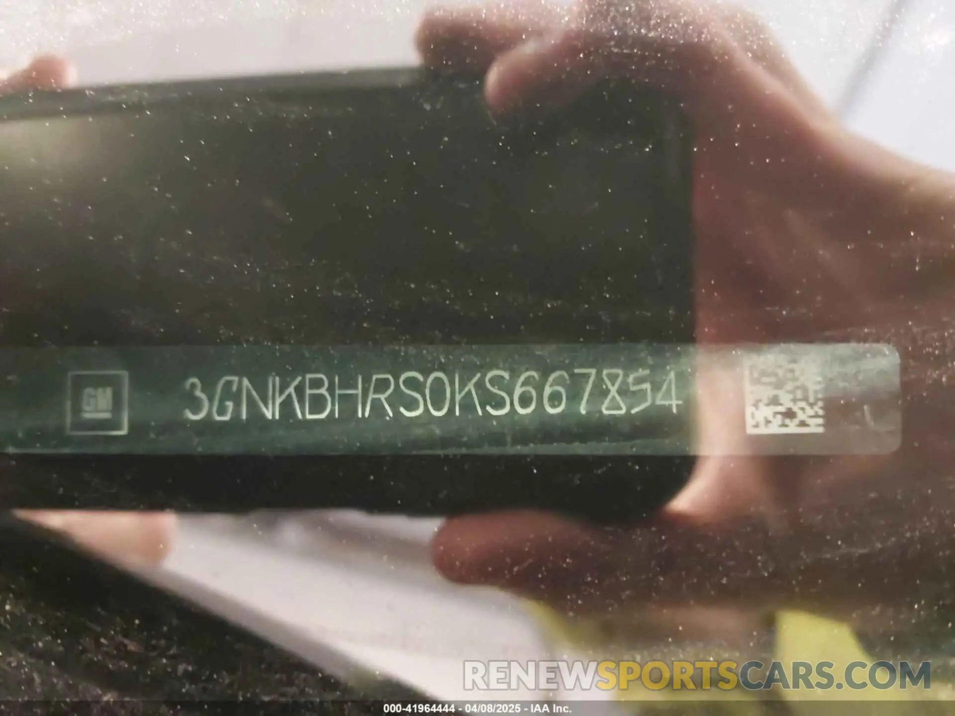 9 Photograph of a damaged car 3GNKBHRS0KS667854 CHEVROLET BLAZER 2019