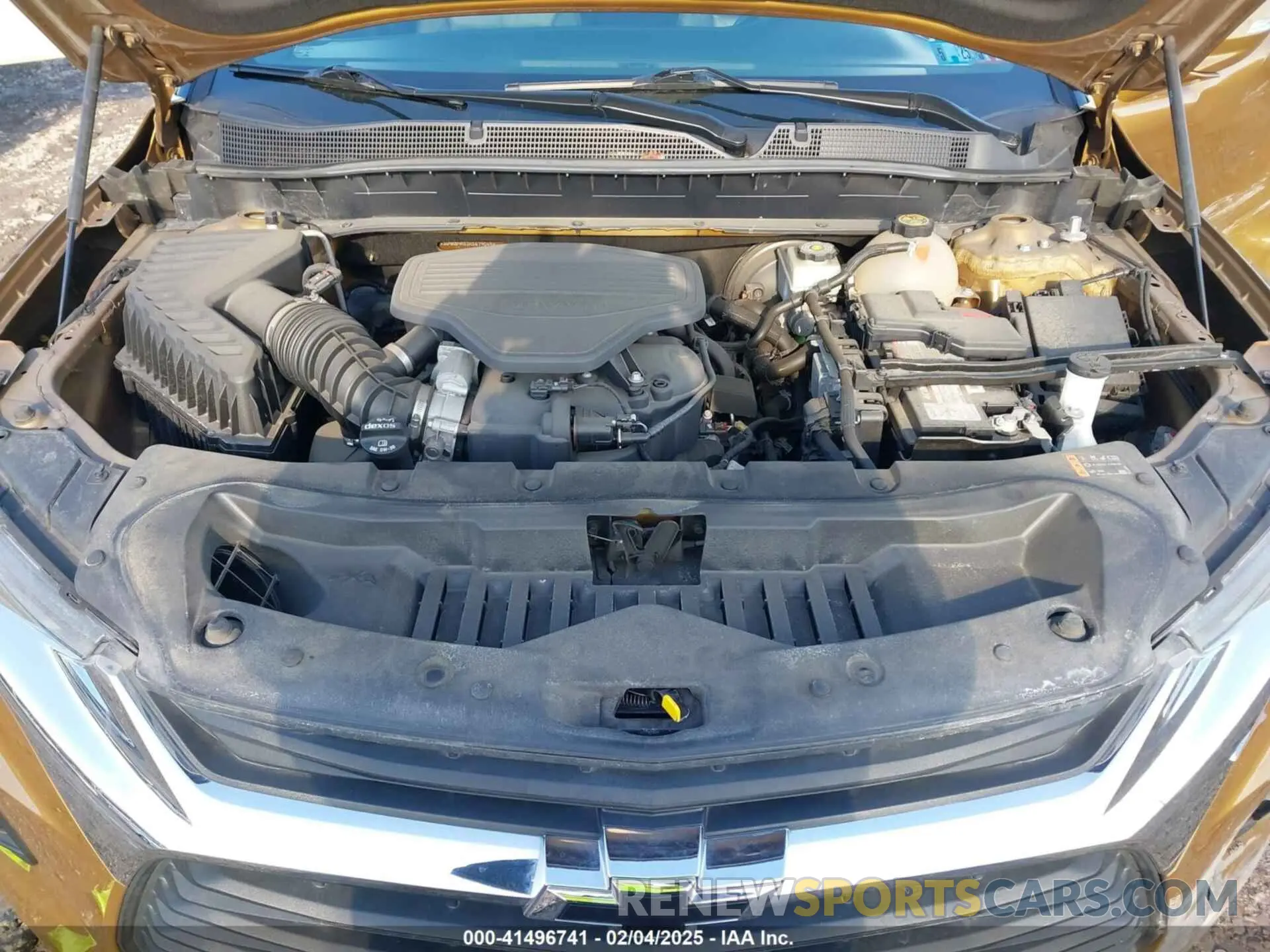 10 Photograph of a damaged car 3GNKBHRS2KS679049 CHEVROLET BLAZER 2019