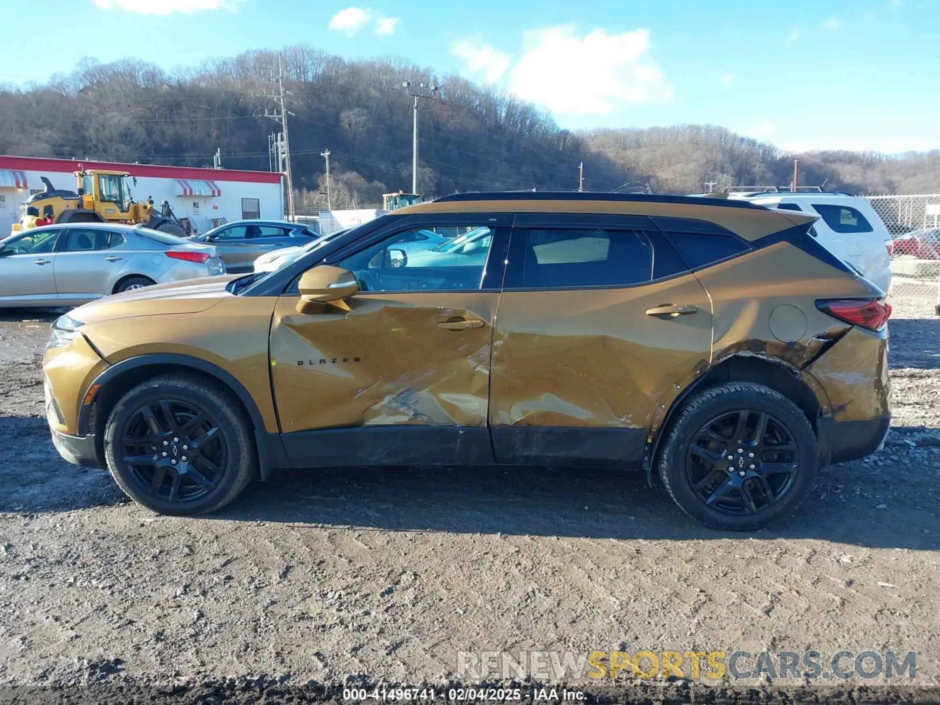 14 Photograph of a damaged car 3GNKBHRS2KS679049 CHEVROLET BLAZER 2019