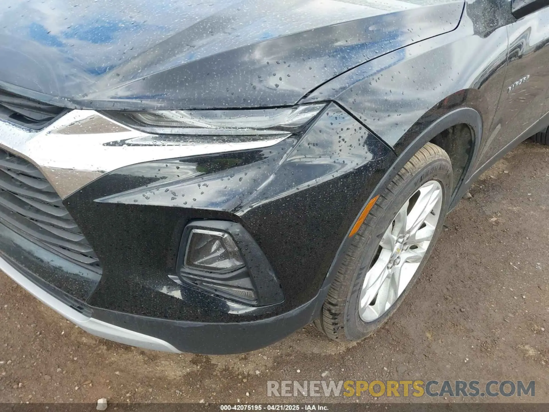6 Photograph of a damaged car 3GNKBHRS5KS604572 CHEVROLET BLAZER 2019