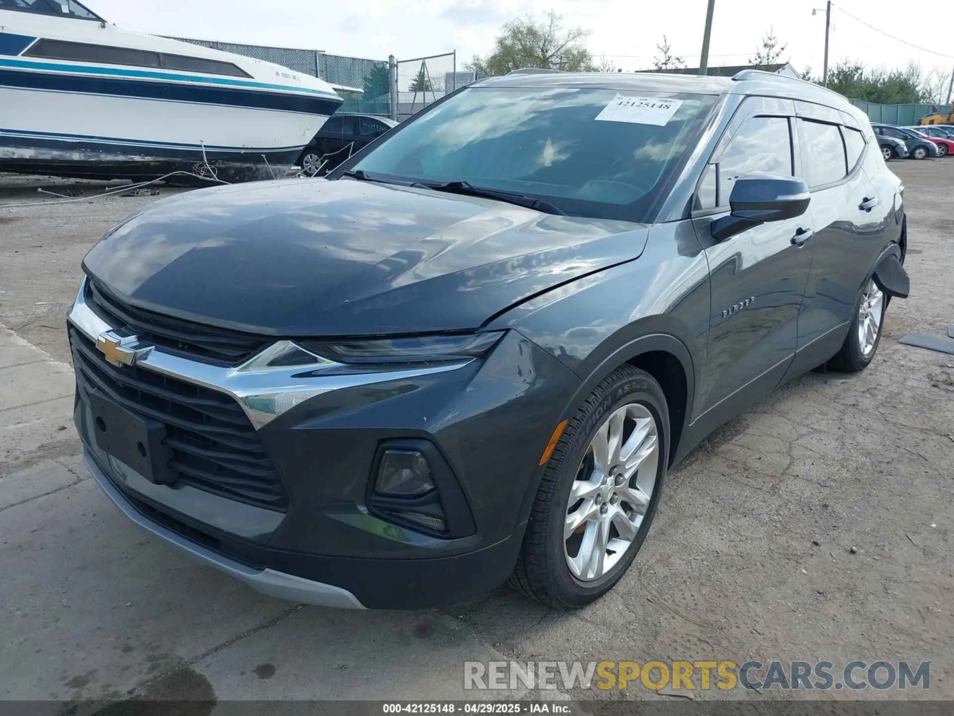 2 Photograph of a damaged car 3GNKBHRS6KS677627 CHEVROLET BLAZER 2019