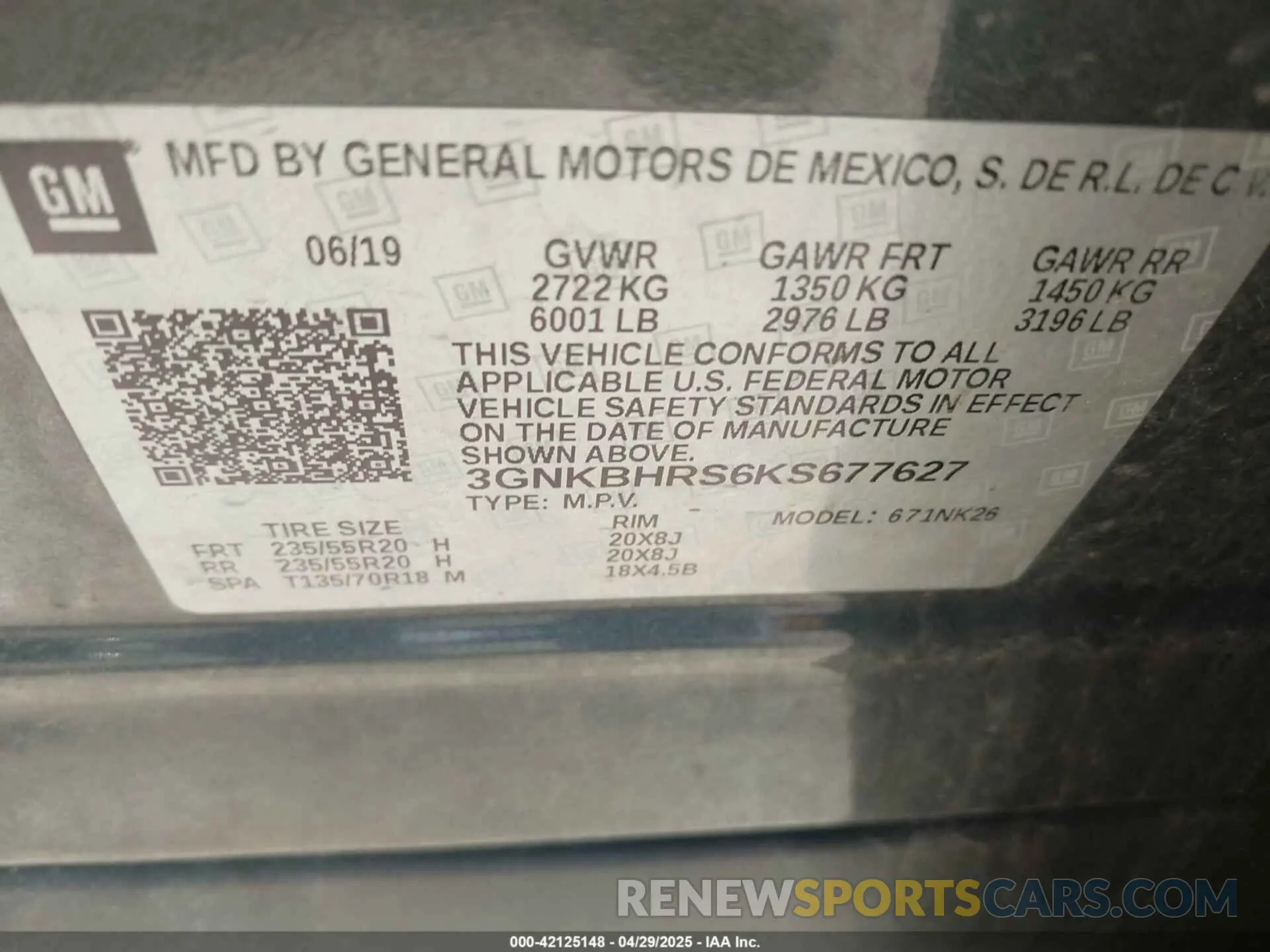 9 Photograph of a damaged car 3GNKBHRS6KS677627 CHEVROLET BLAZER 2019