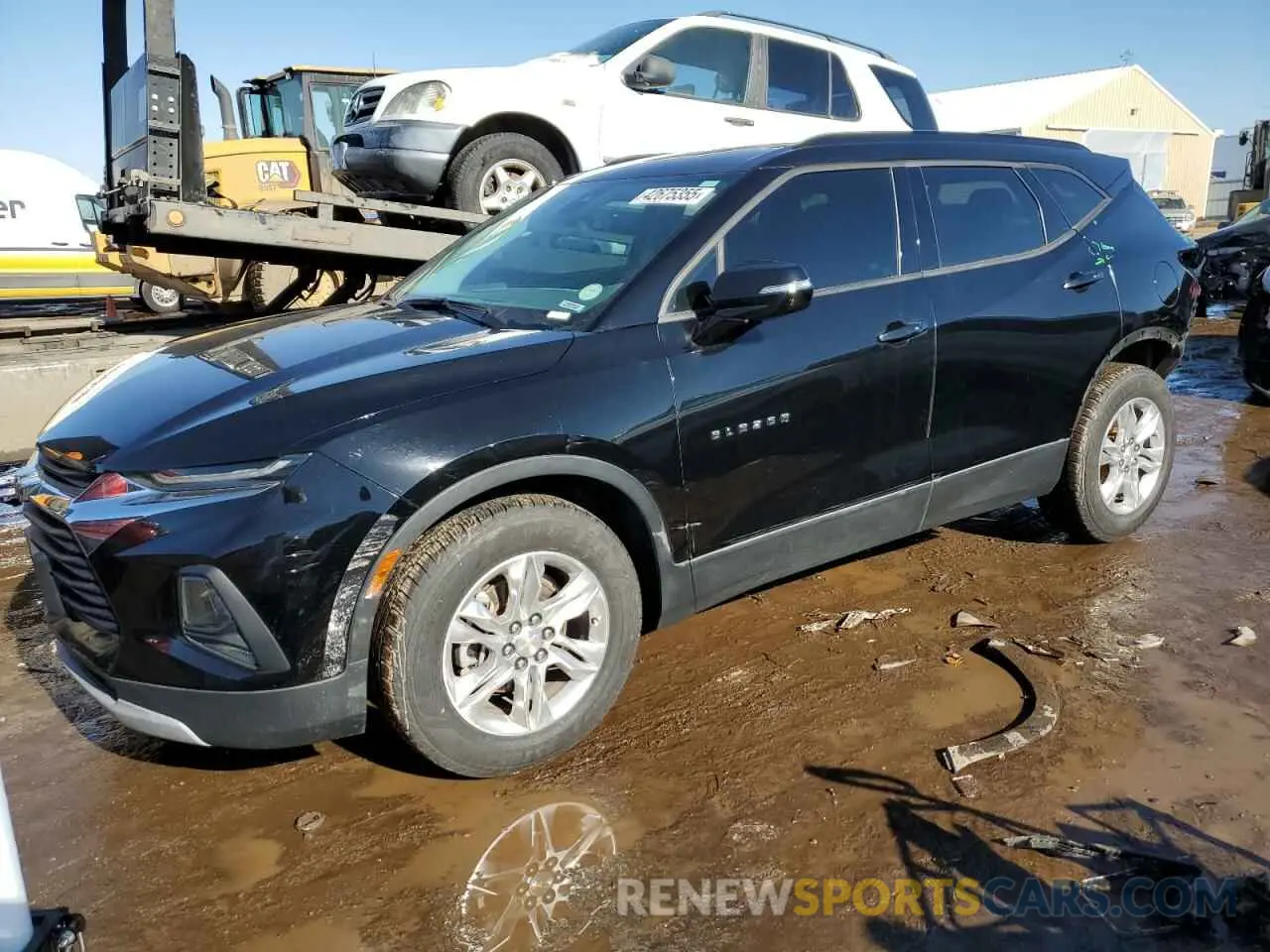 1 Photograph of a damaged car 3GNKBHRS9KS700320 CHEVROLET BLAZER 2019