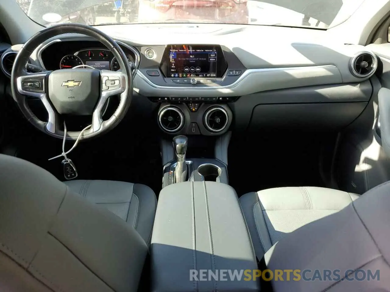 8 Photograph of a damaged car 3GNKBHRS9KS700320 CHEVROLET BLAZER 2019