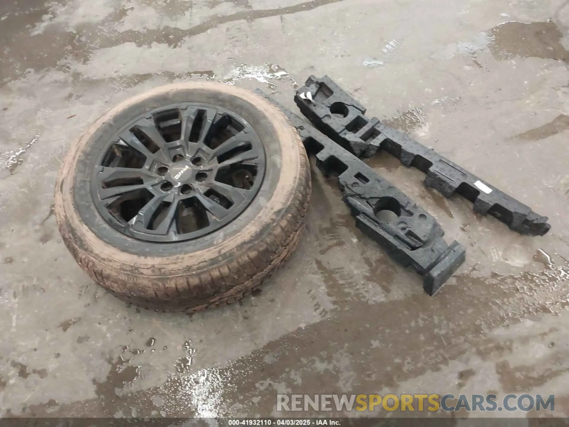 12 Photograph of a damaged car 3GNKBJRS0KS687271 CHEVROLET BLAZER 2019