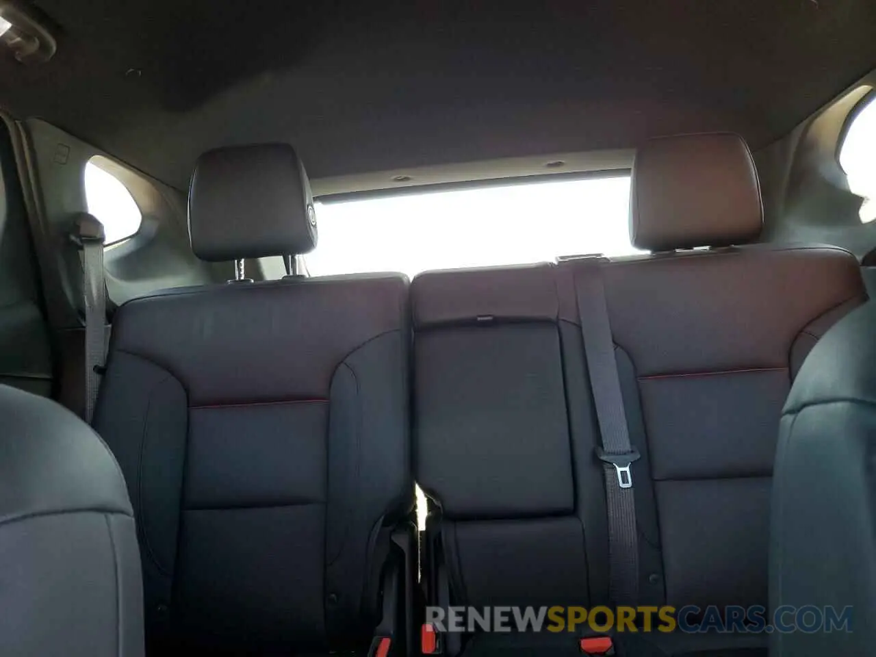 10 Photograph of a damaged car 3GNKBJRS0KS690462 CHEVROLET BLAZER 2019