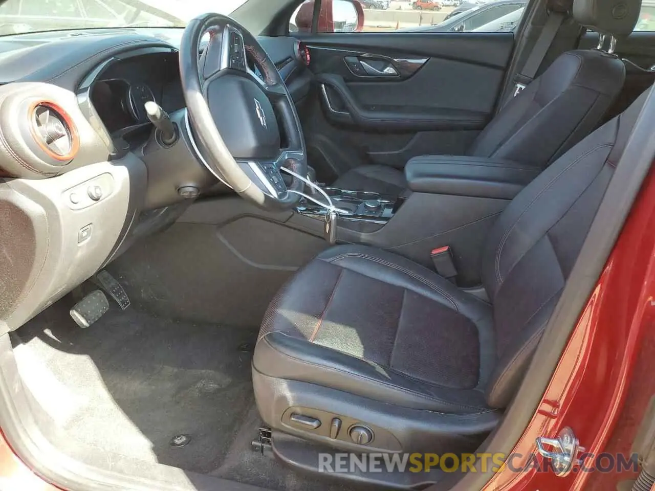 7 Photograph of a damaged car 3GNKBJRS0KS690462 CHEVROLET BLAZER 2019