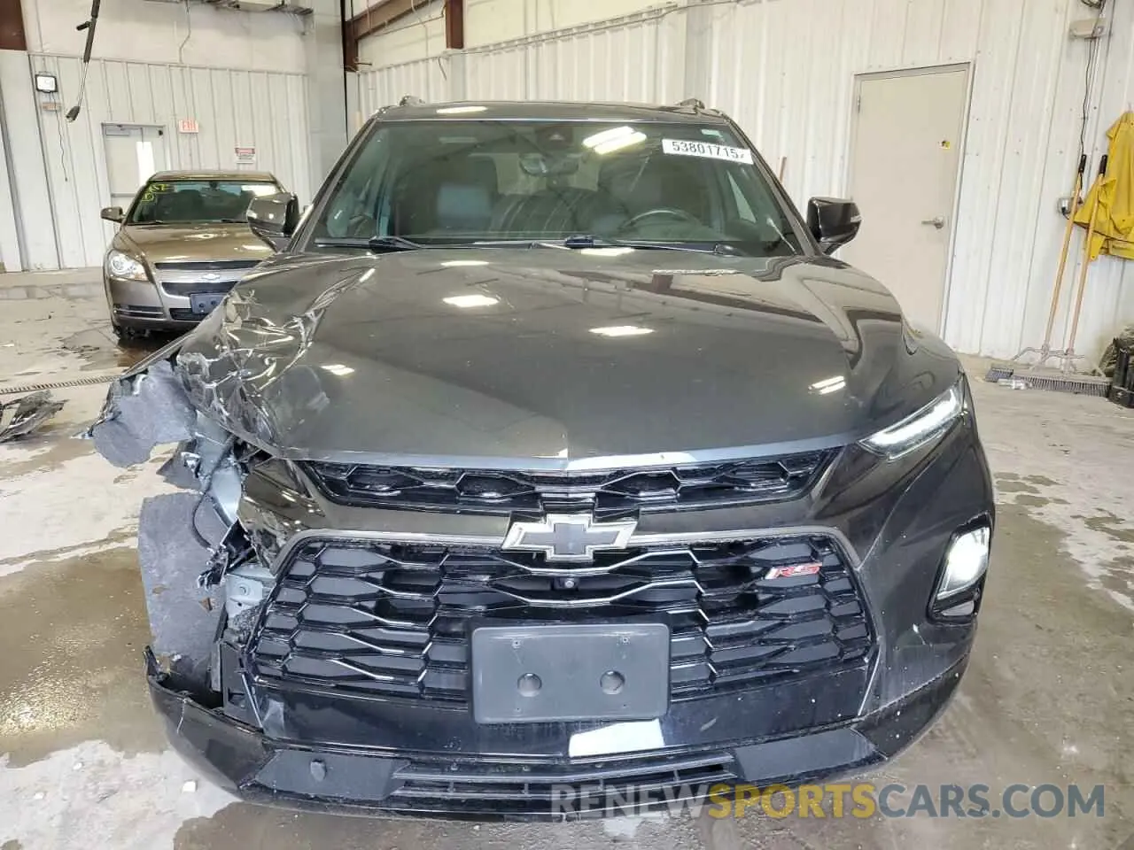 5 Photograph of a damaged car 3GNKBJRS1KS662752 CHEVROLET BLAZER 2019