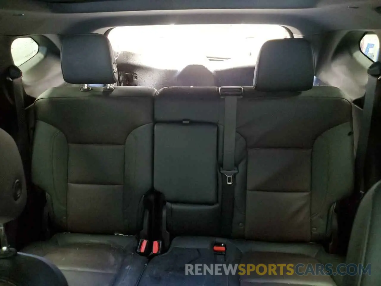 10 Photograph of a damaged car 3GNKBJRS1KS685433 CHEVROLET BLAZER 2019