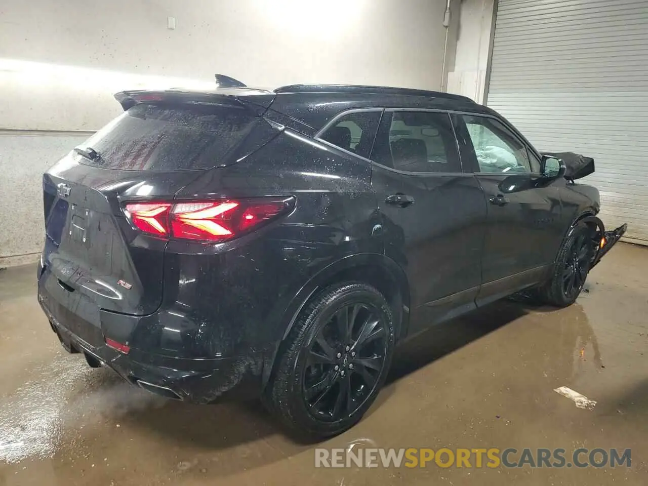 3 Photograph of a damaged car 3GNKBJRS2KS675252 CHEVROLET BLAZER 2019