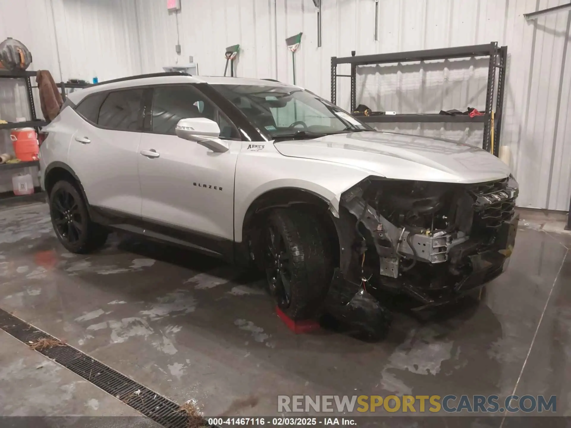 1 Photograph of a damaged car 3GNKBJRS2KS691595 CHEVROLET BLAZER 2019