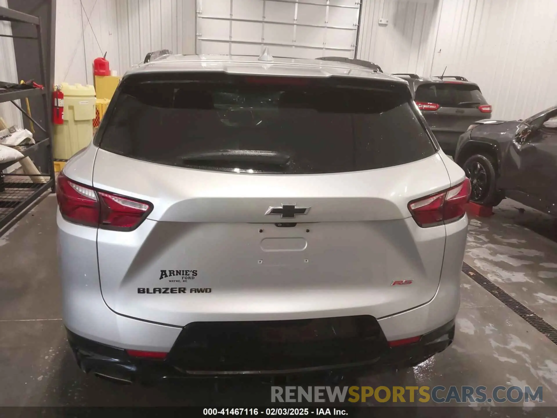 16 Photograph of a damaged car 3GNKBJRS2KS691595 CHEVROLET BLAZER 2019