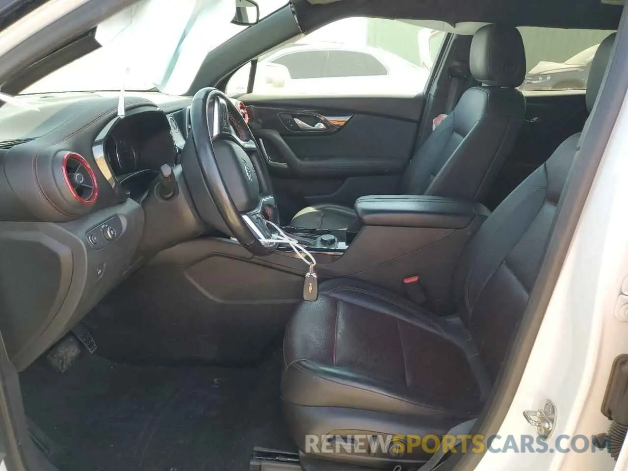 7 Photograph of a damaged car 3GNKBJRS4KS566498 CHEVROLET BLAZER 2019