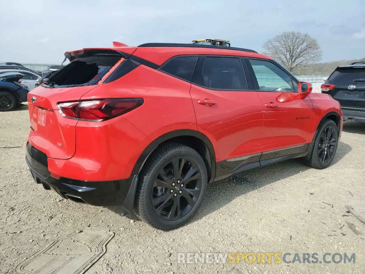 3 Photograph of a damaged car 3GNKBJRS6KS621369 CHEVROLET BLAZER 2019