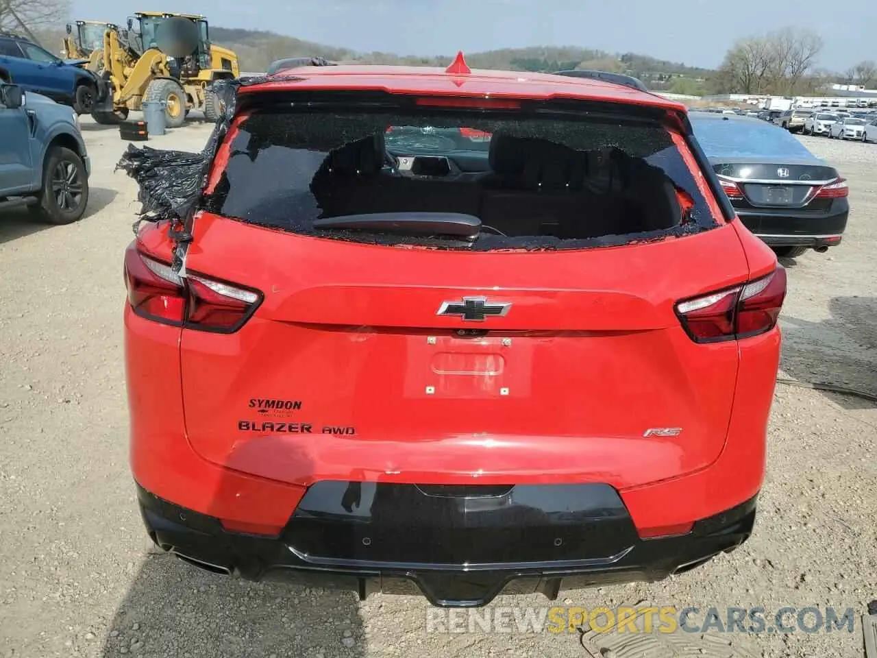 6 Photograph of a damaged car 3GNKBJRS6KS621369 CHEVROLET BLAZER 2019
