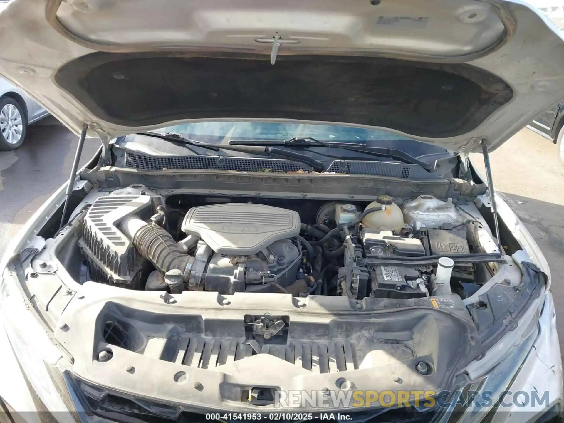 10 Photograph of a damaged car 3GNKBJRS7KS620778 CHEVROLET BLAZER 2019