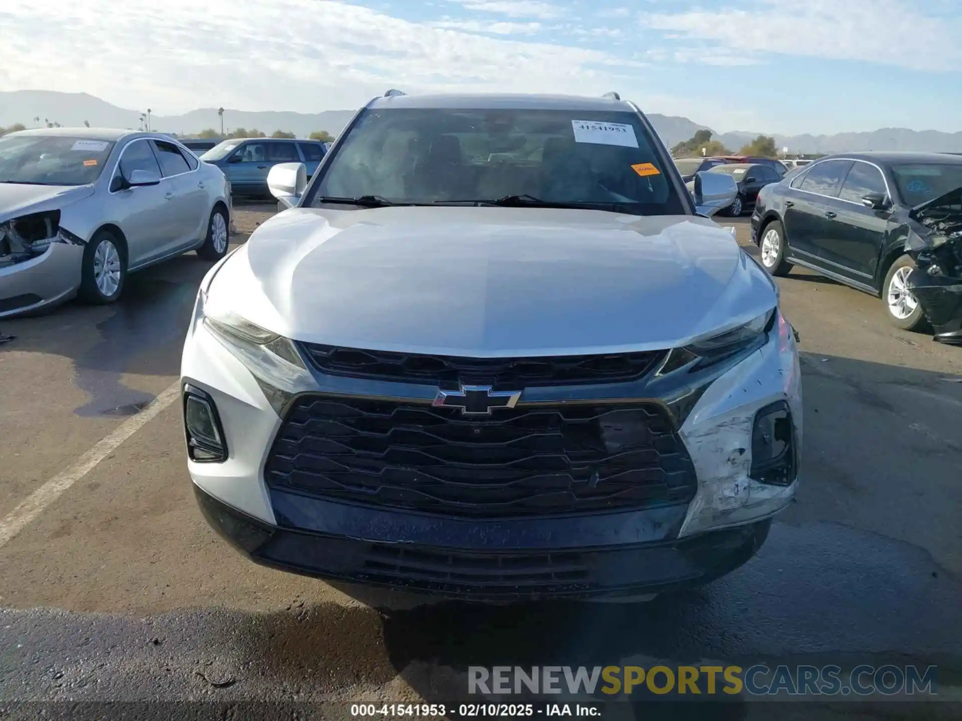 12 Photograph of a damaged car 3GNKBJRS7KS620778 CHEVROLET BLAZER 2019