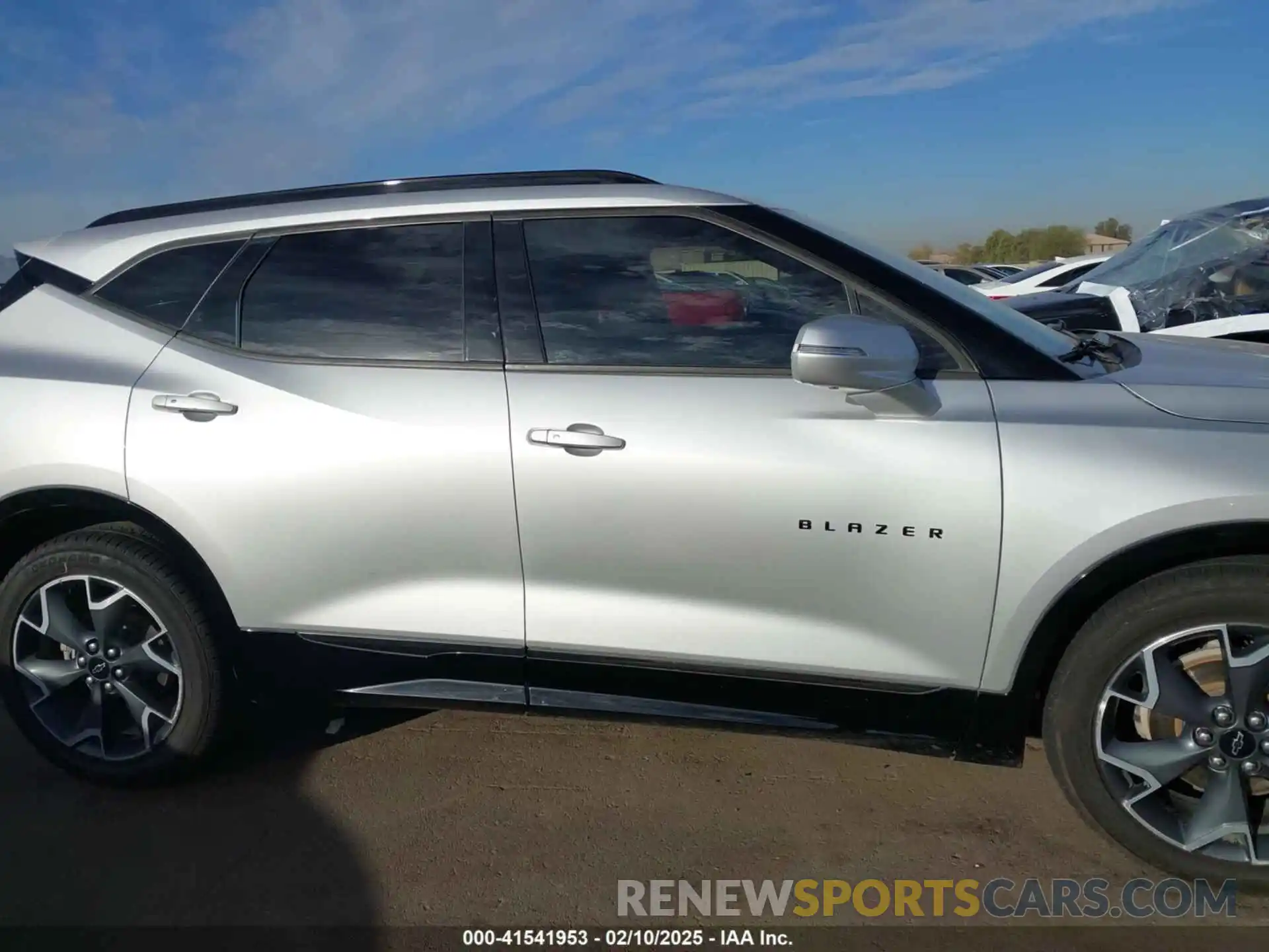 13 Photograph of a damaged car 3GNKBJRS7KS620778 CHEVROLET BLAZER 2019