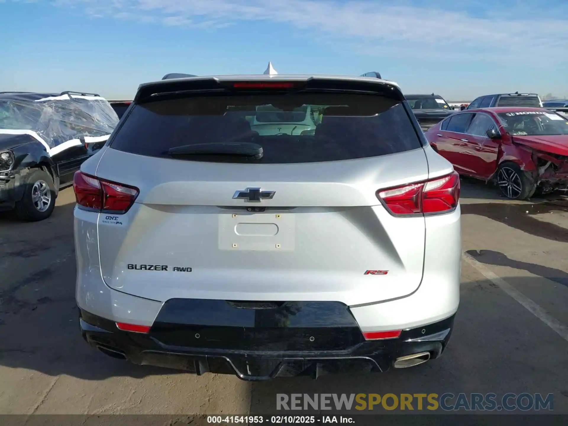 16 Photograph of a damaged car 3GNKBJRS7KS620778 CHEVROLET BLAZER 2019