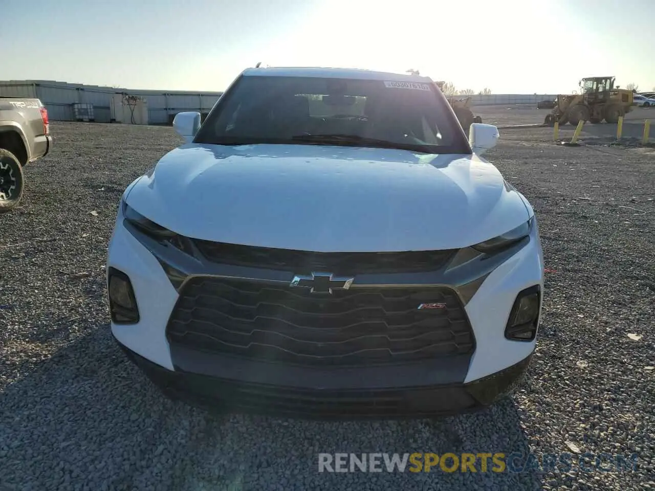 5 Photograph of a damaged car 3GNKBJRS8KS678589 CHEVROLET BLAZER 2019
