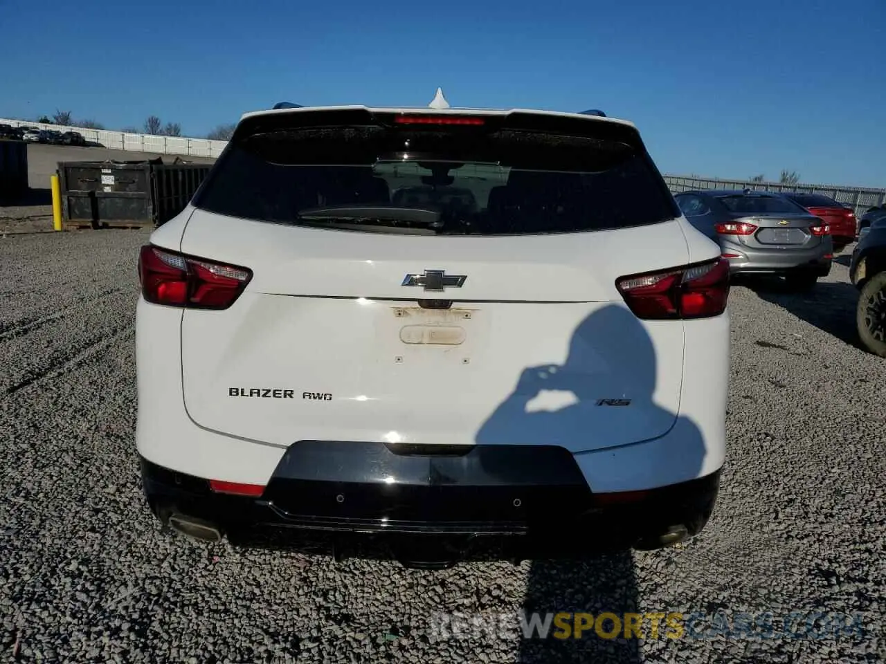 6 Photograph of a damaged car 3GNKBJRS8KS678589 CHEVROLET BLAZER 2019