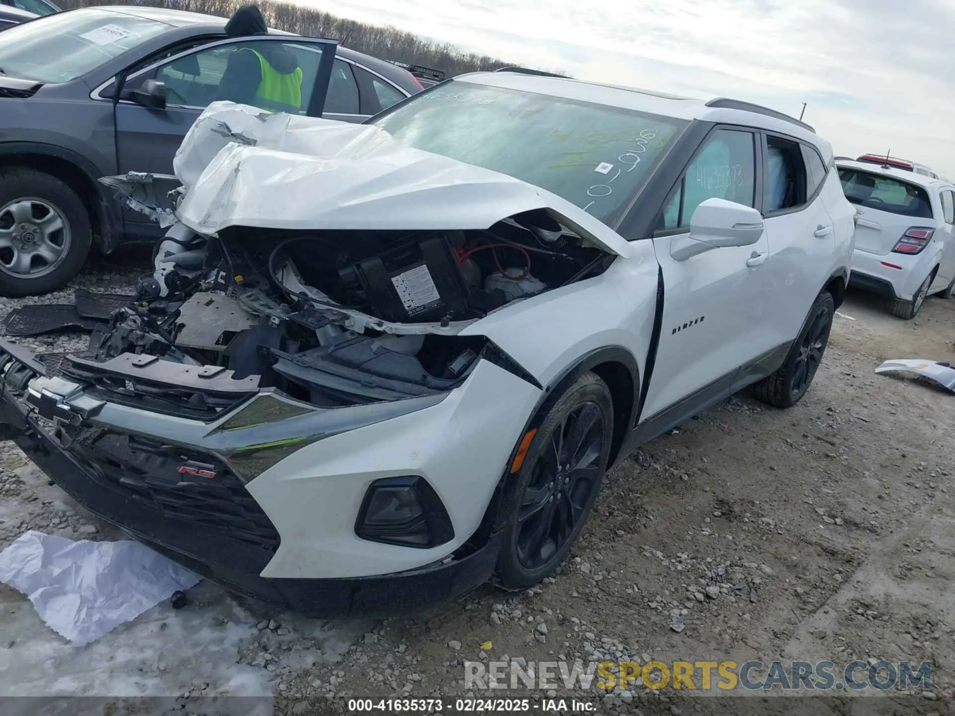 2 Photograph of a damaged car 3GNKBJRSXKS639101 CHEVROLET BLAZER 2019