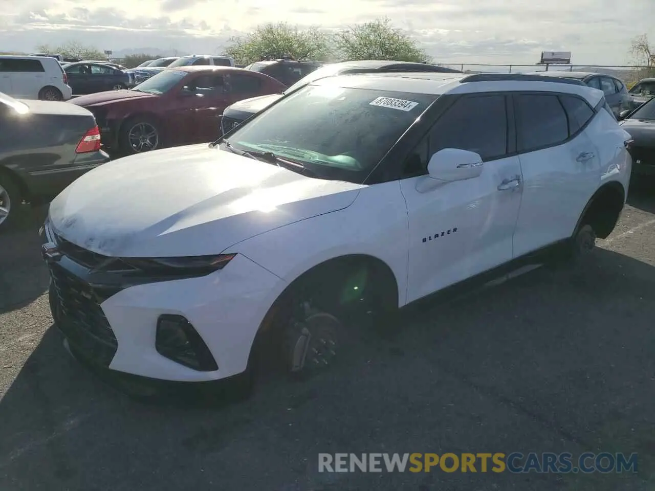1 Photograph of a damaged car 3GNKBJRSXKS661583 CHEVROLET BLAZER 2019