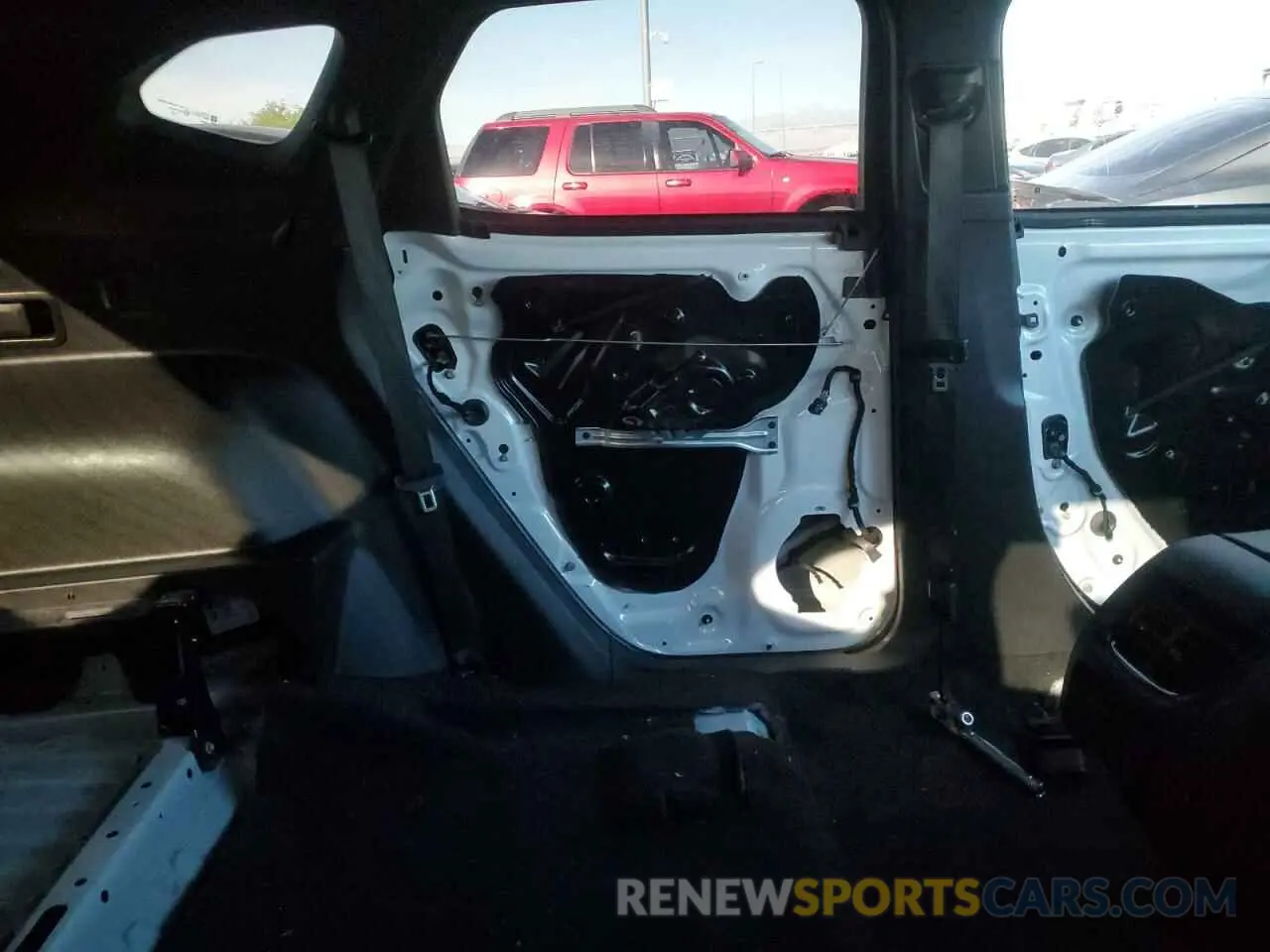 11 Photograph of a damaged car 3GNKBJRSXKS661583 CHEVROLET BLAZER 2019