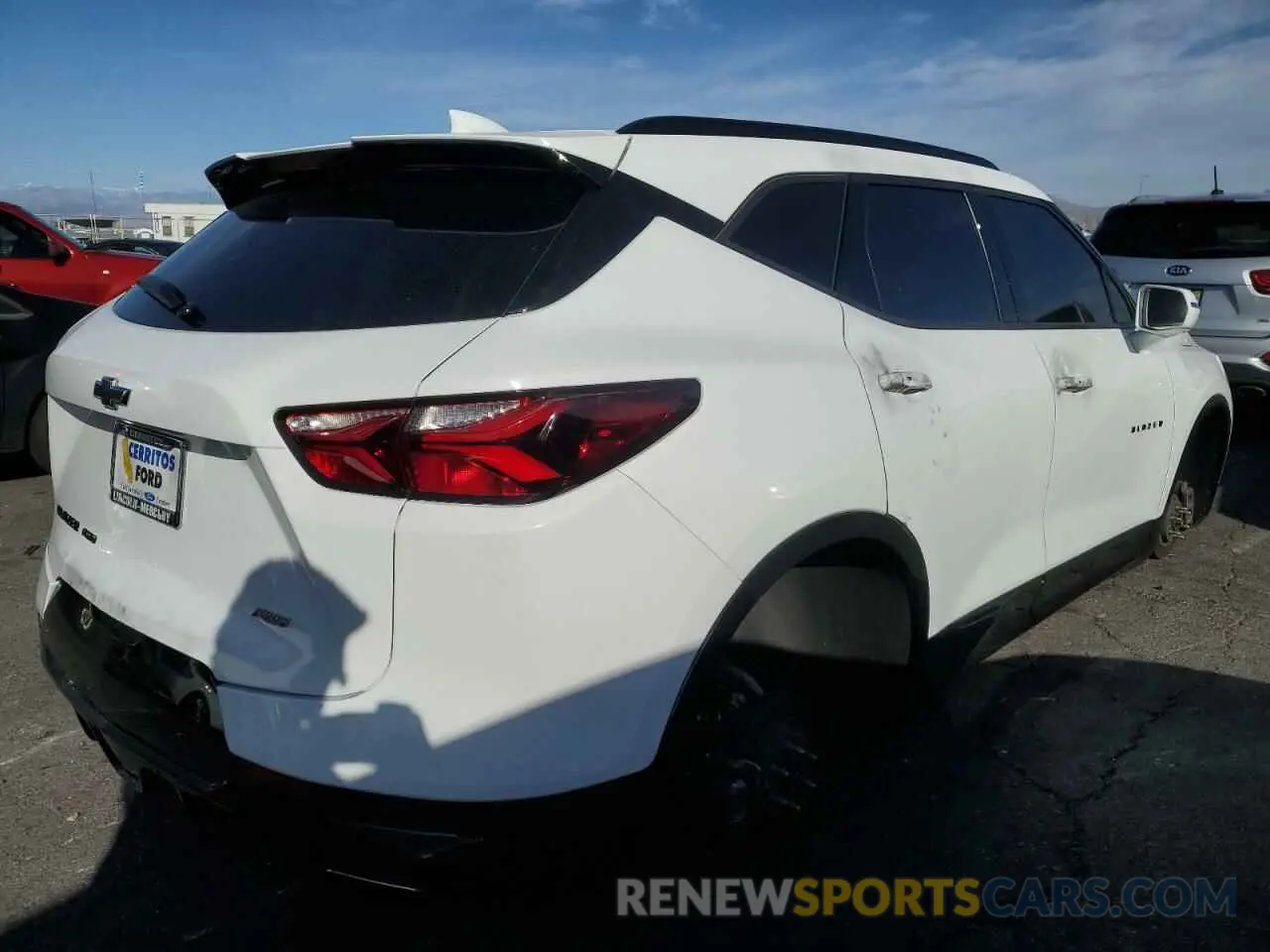 3 Photograph of a damaged car 3GNKBJRSXKS661583 CHEVROLET BLAZER 2019