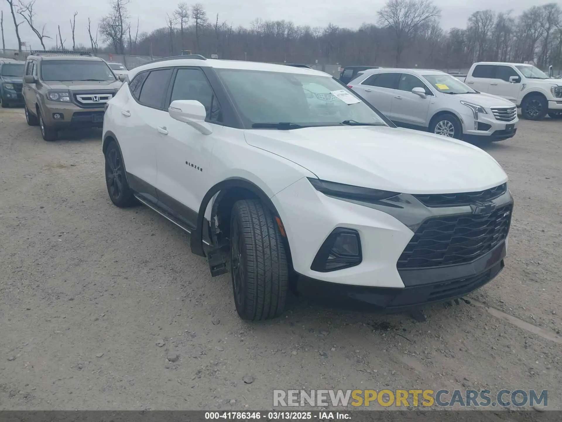 1 Photograph of a damaged car 3GNKBJRSXKS687147 CHEVROLET BLAZER 2019