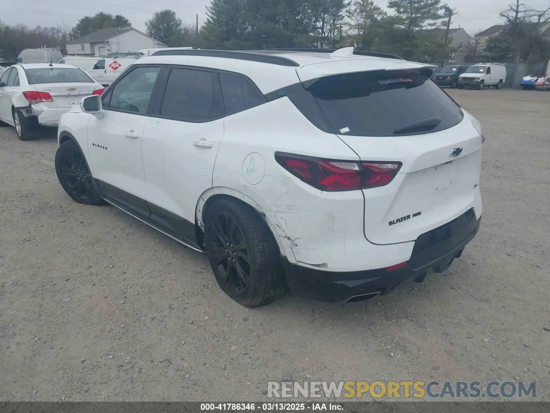3 Photograph of a damaged car 3GNKBJRSXKS687147 CHEVROLET BLAZER 2019
