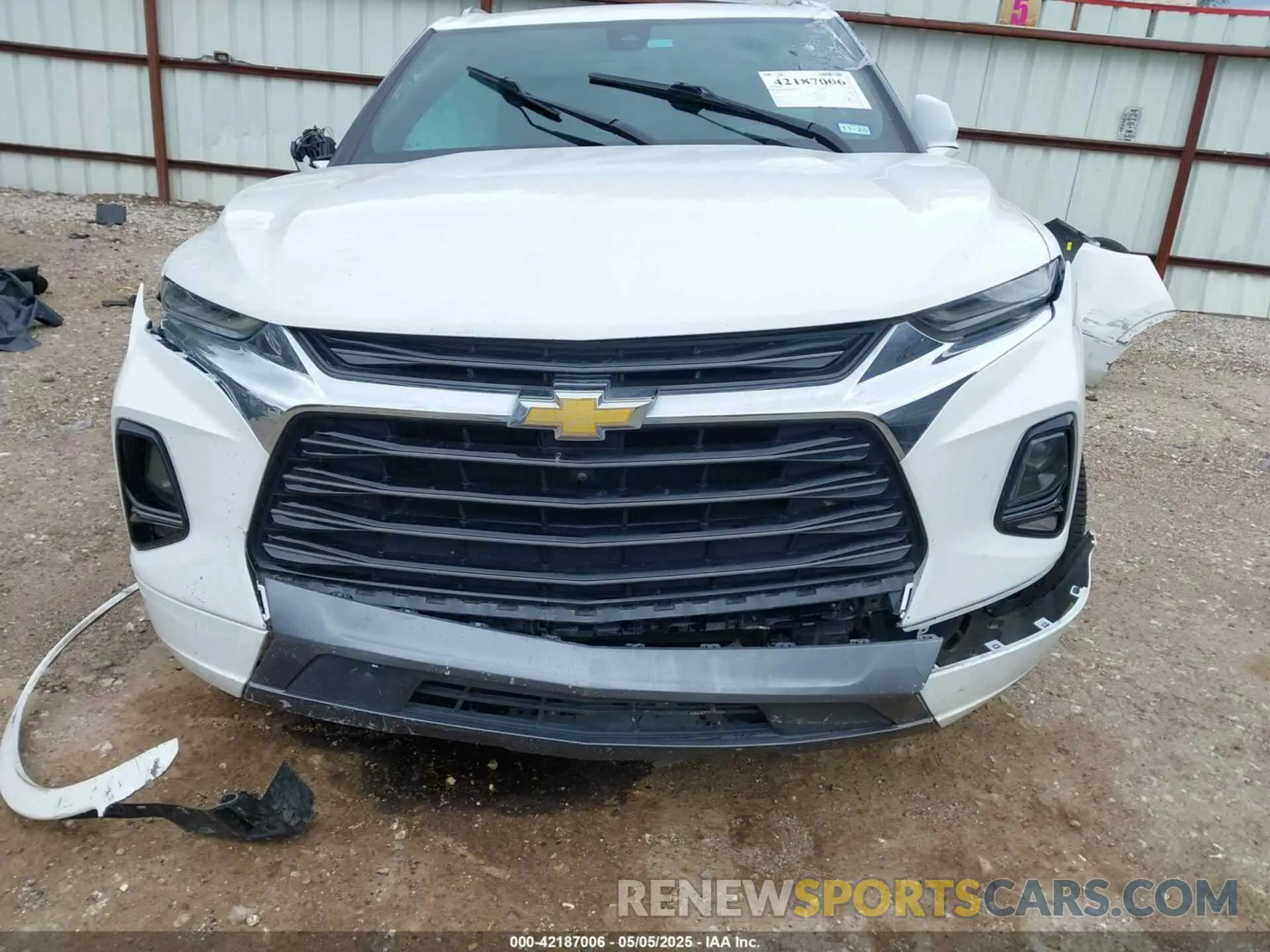 13 Photograph of a damaged car 3GNKBKRS1KS577836 CHEVROLET BLAZER 2019