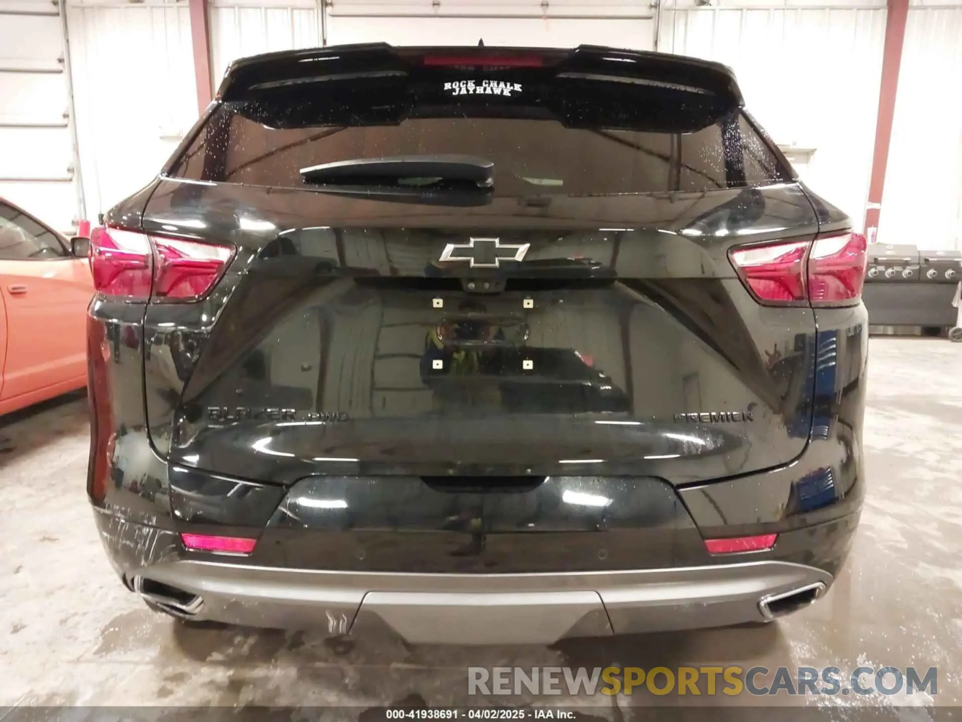 16 Photograph of a damaged car 3GNKBKRS2KS669067 CHEVROLET BLAZER 2019