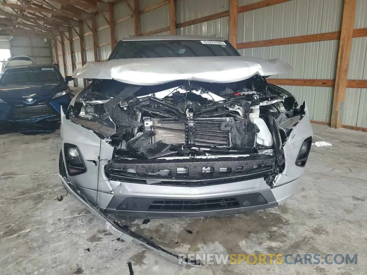 5 Photograph of a damaged car 3GNKBKRS6KS676958 CHEVROLET BLAZER 2019