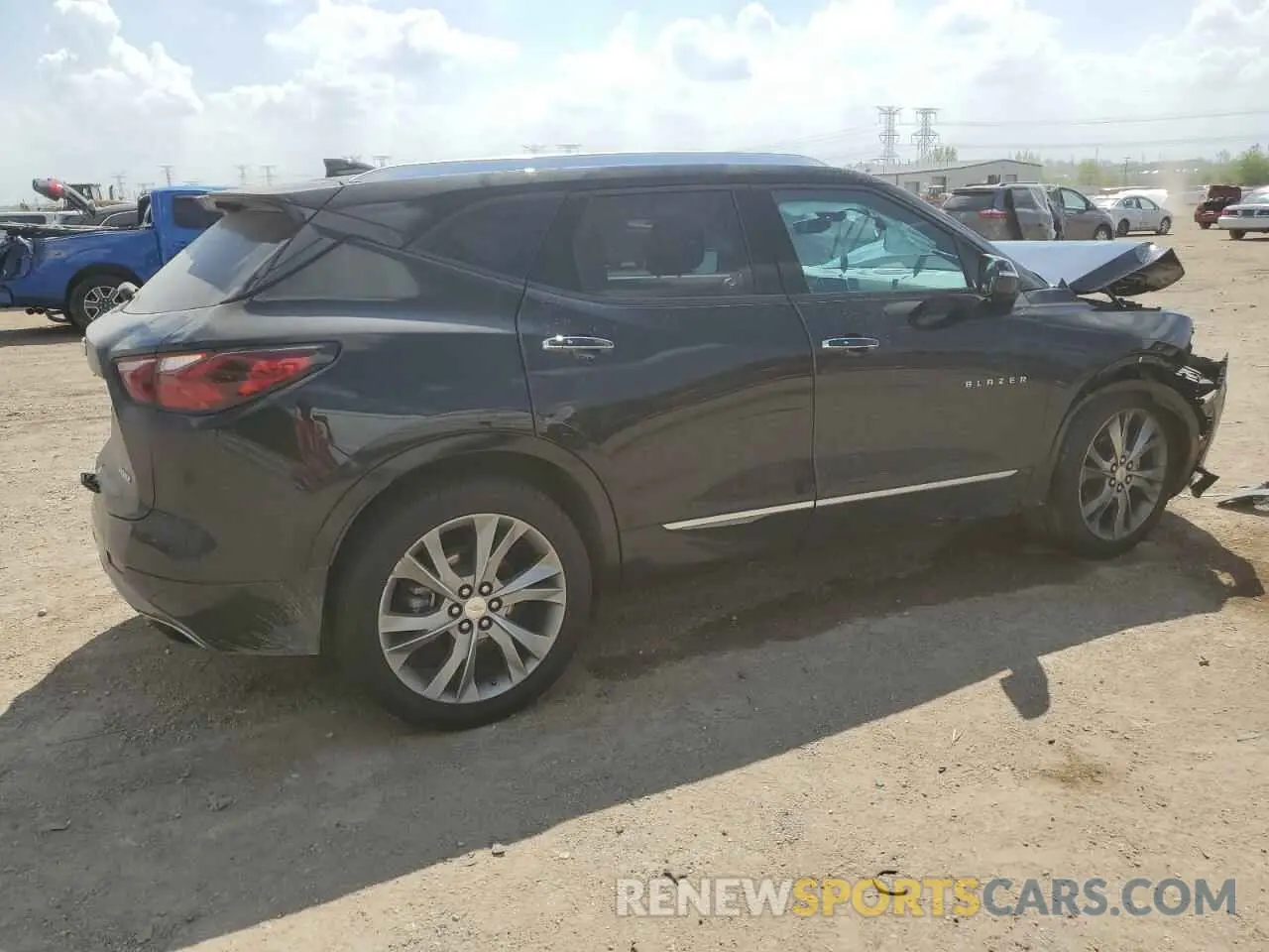 3 Photograph of a damaged car 3GNKBKRSXKS654834 CHEVROLET BLAZER 2019