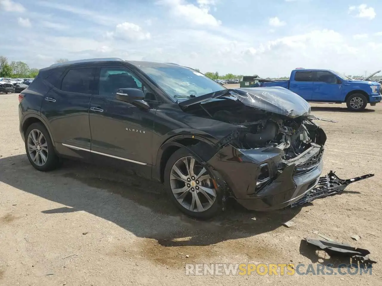 4 Photograph of a damaged car 3GNKBKRSXKS654834 CHEVROLET BLAZER 2019