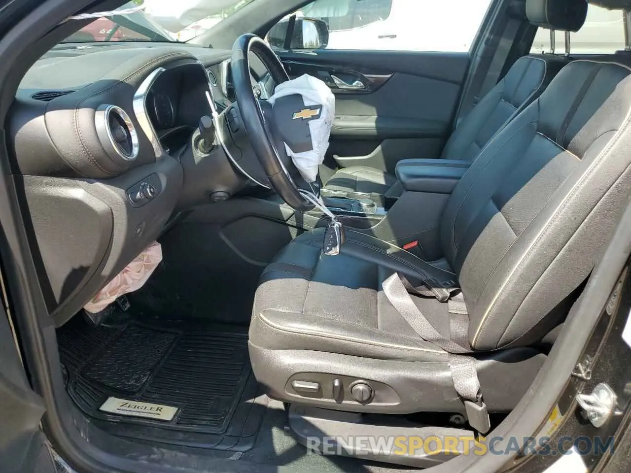 7 Photograph of a damaged car 3GNKBKRSXKS654834 CHEVROLET BLAZER 2019