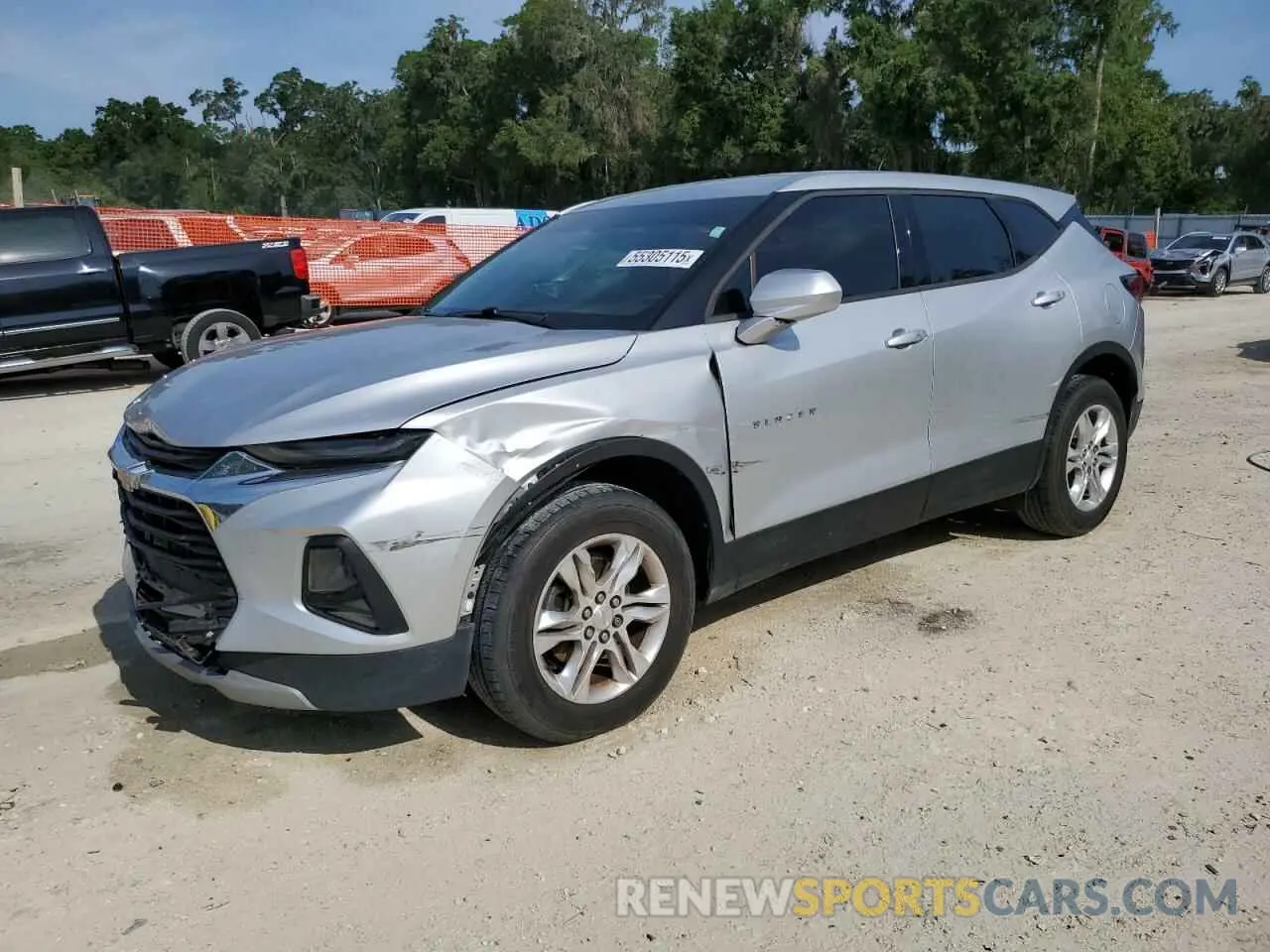1 Photograph of a damaged car 3GNKBBRA0LS543315 CHEVROLET BLAZER 2020