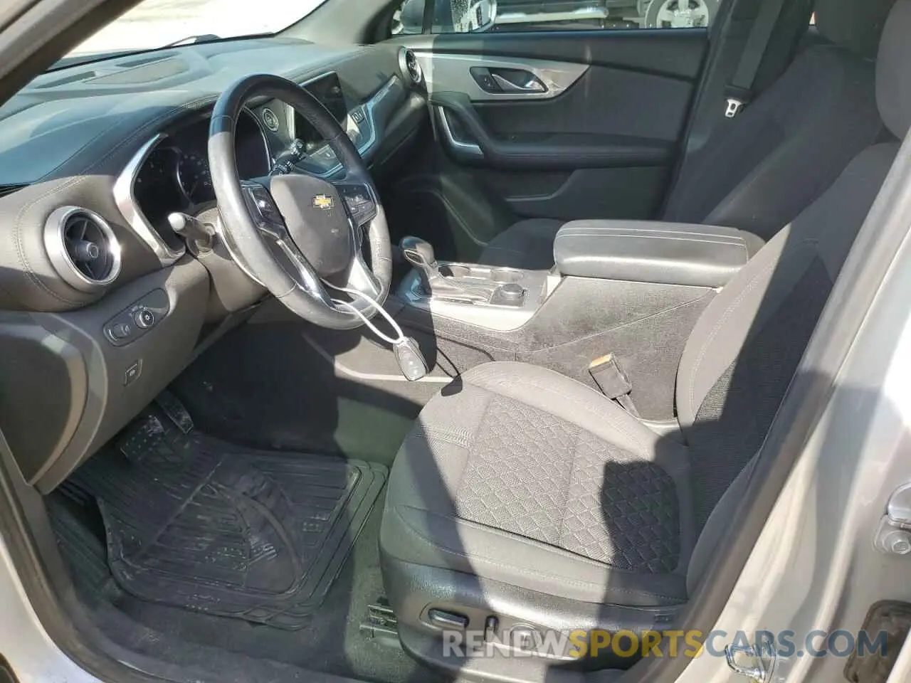 7 Photograph of a damaged car 3GNKBBRA0LS543315 CHEVROLET BLAZER 2020