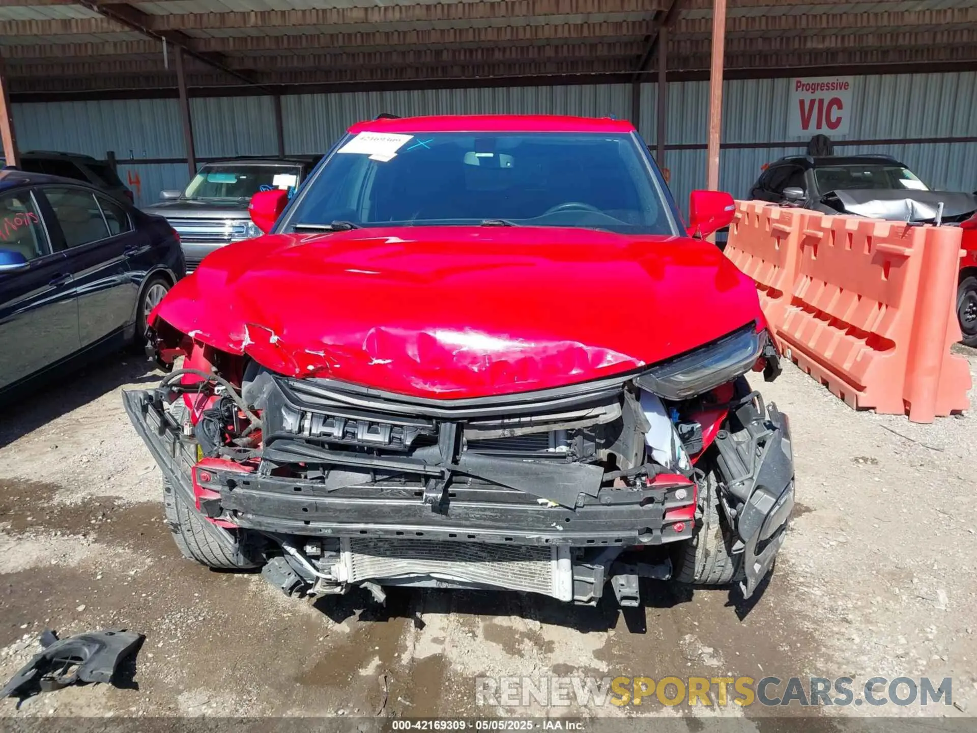 13 Photograph of a damaged car 3GNKBBRA0LS589890 CHEVROLET BLAZER 2020