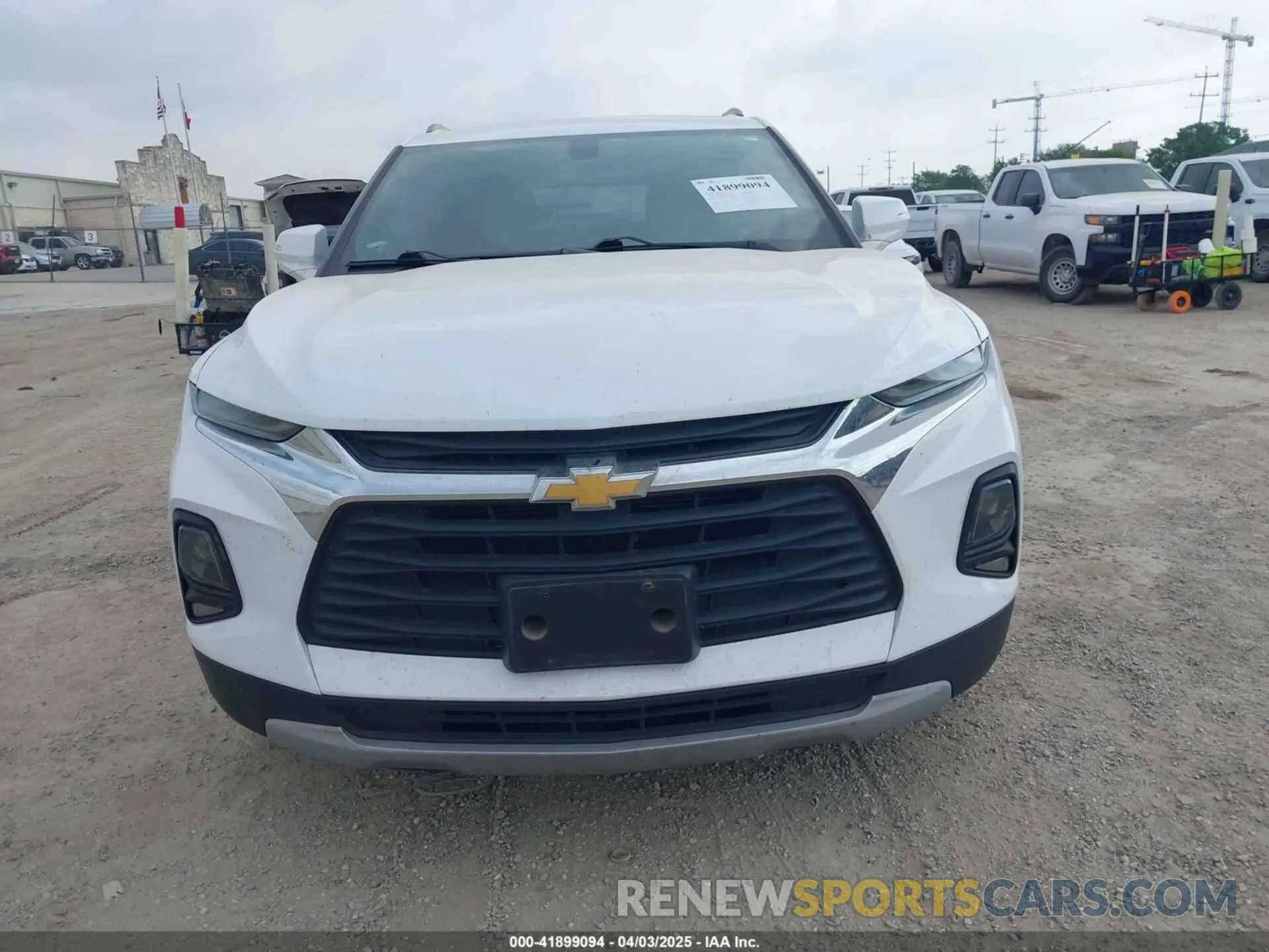 12 Photograph of a damaged car 3GNKBBRA1LS547373 CHEVROLET BLAZER 2020