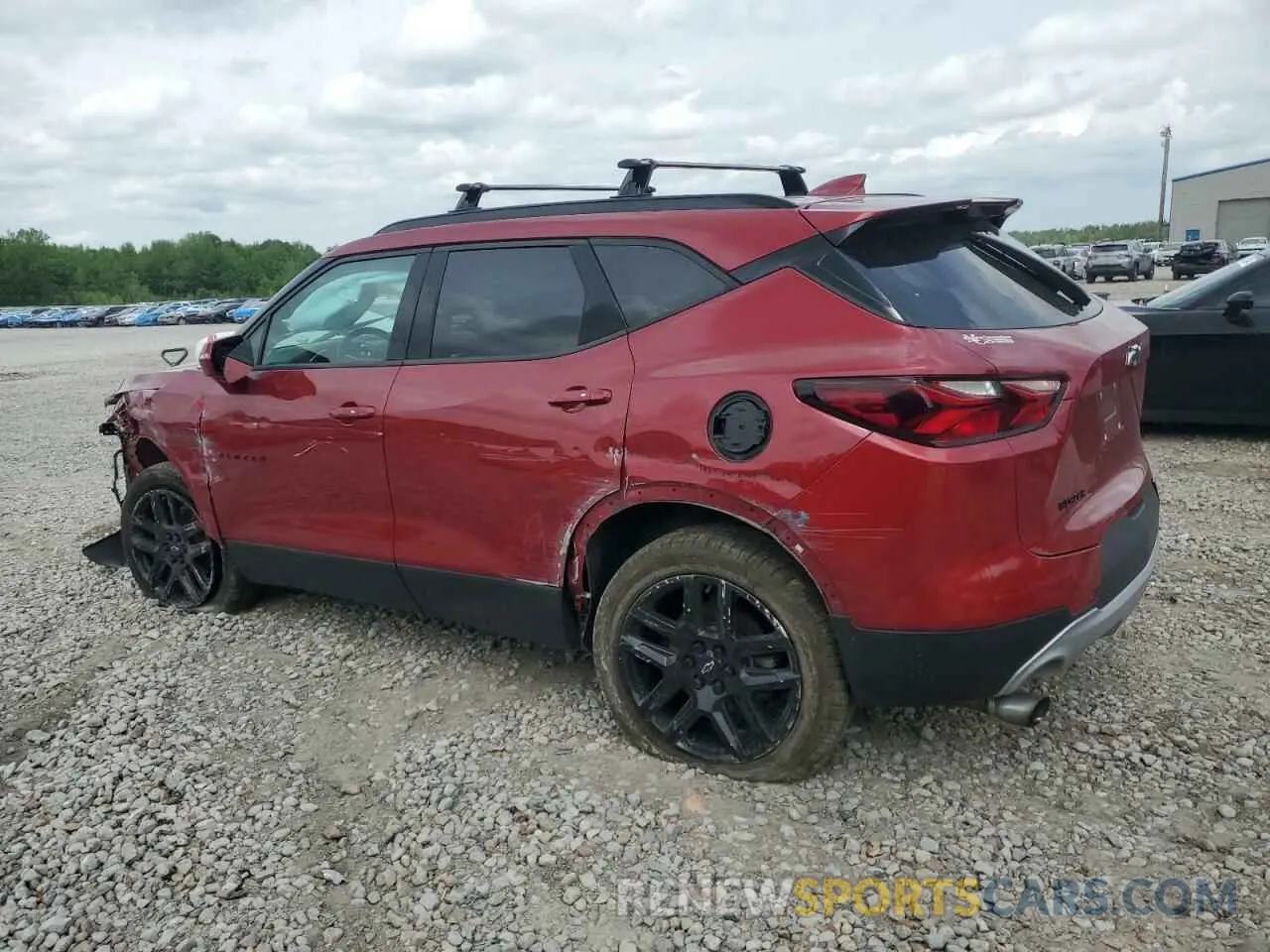 2 Photograph of a damaged car 3GNKBBRA1LS564075 CHEVROLET BLAZER 2020