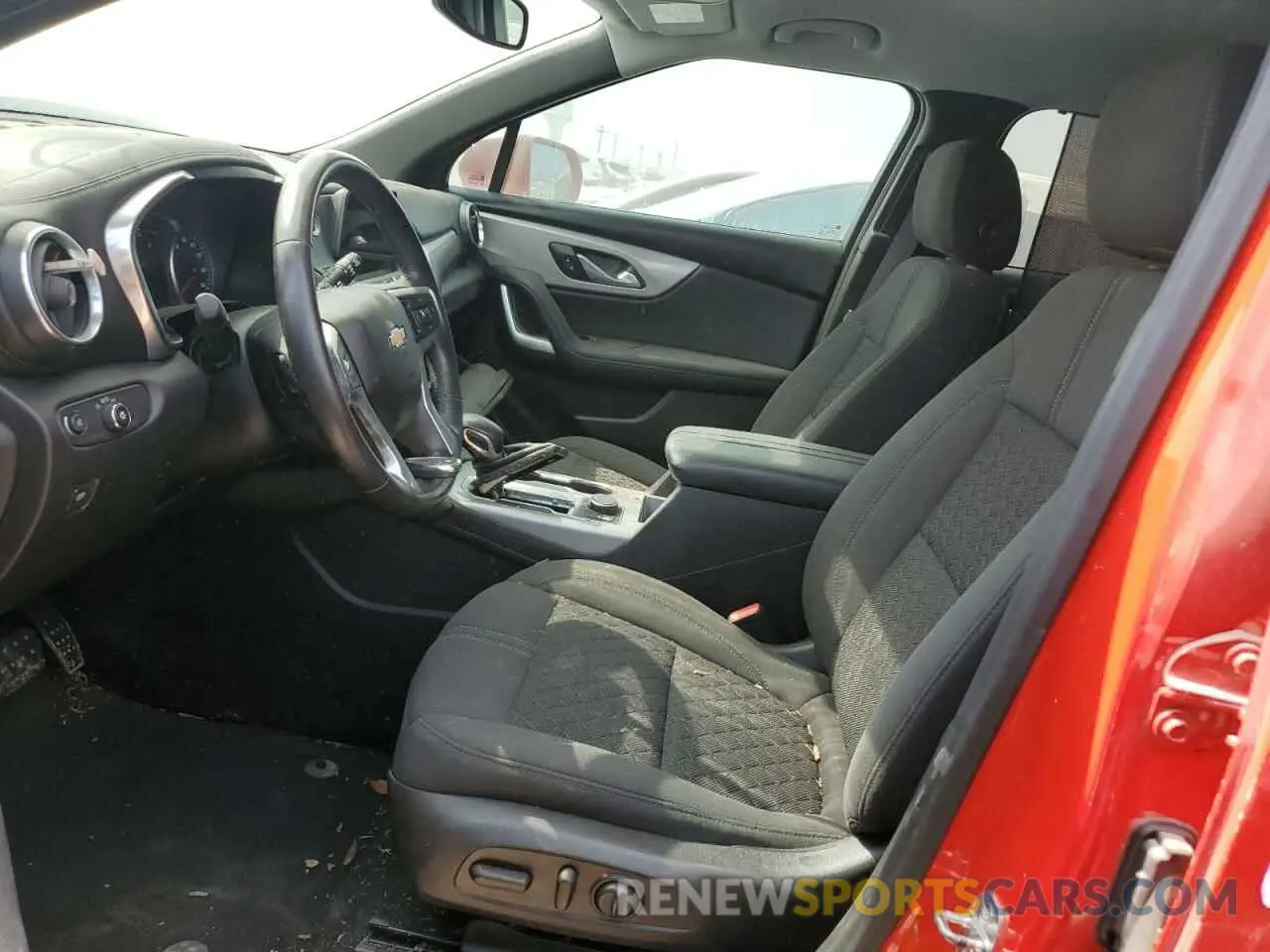 7 Photograph of a damaged car 3GNKBBRA1LS617387 CHEVROLET BLAZER 2020