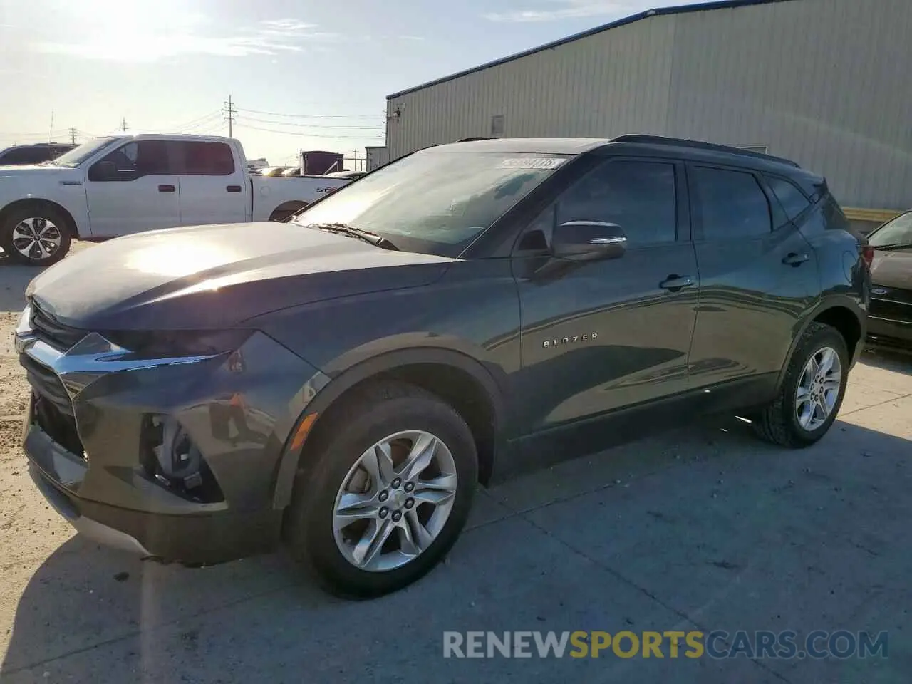 1 Photograph of a damaged car 3GNKBBRA2LS537967 CHEVROLET BLAZER 2020