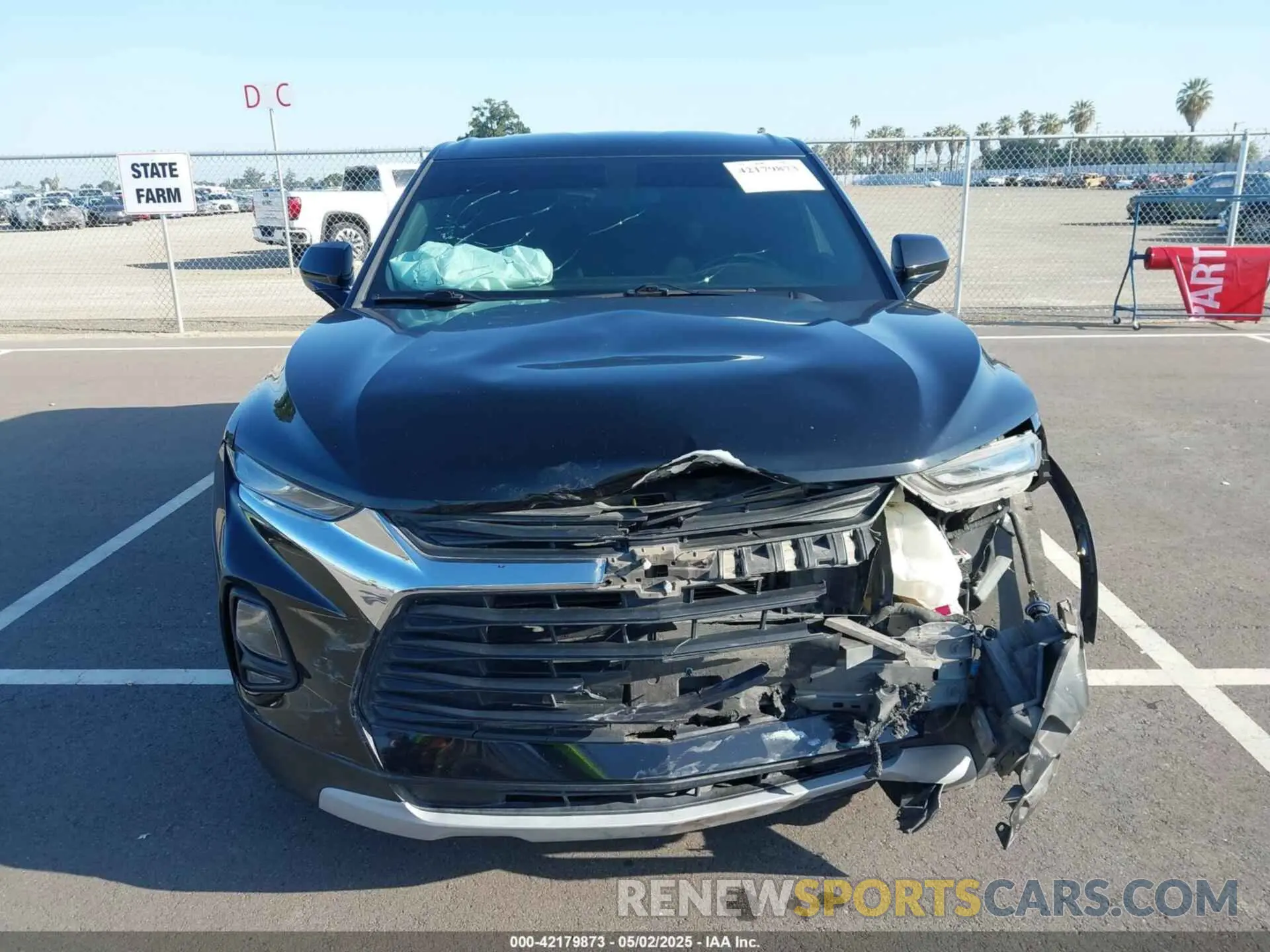 13 Photograph of a damaged car 3GNKBBRA2LS695256 CHEVROLET BLAZER 2020