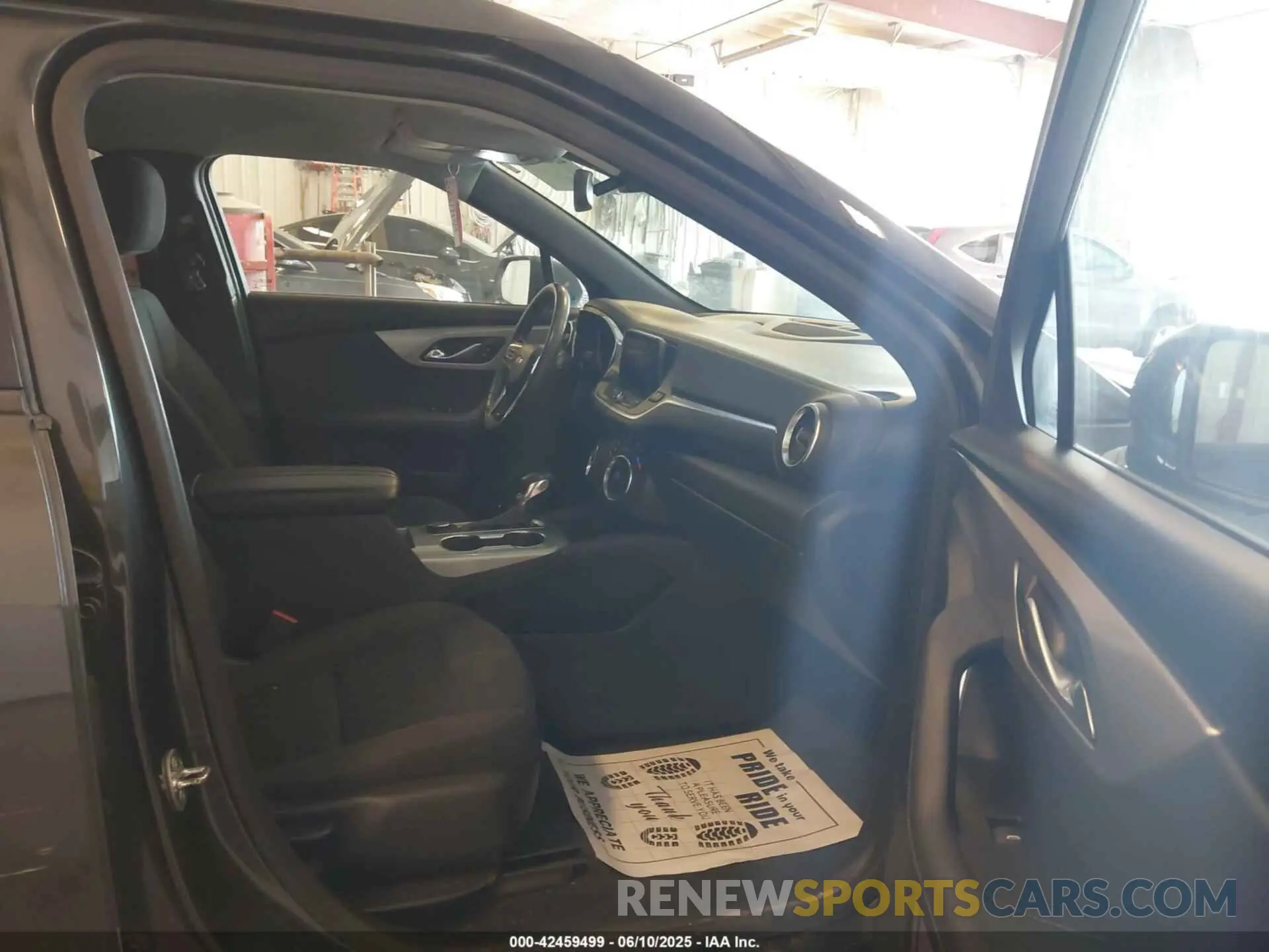 5 Photograph of a damaged car 3GNKBBRA3LS536424 CHEVROLET BLAZER 2020